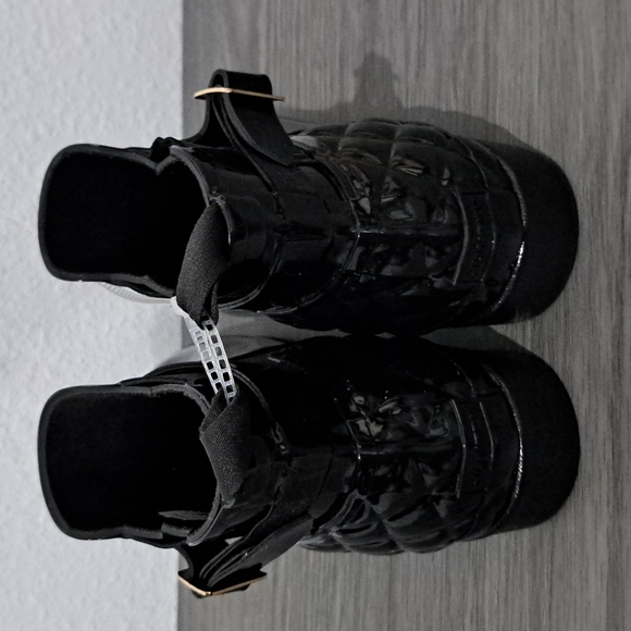 Hunter Women's Refined Slim Fit Quilted Gloss Chelsea Rain Boots - Picture 5 of 8